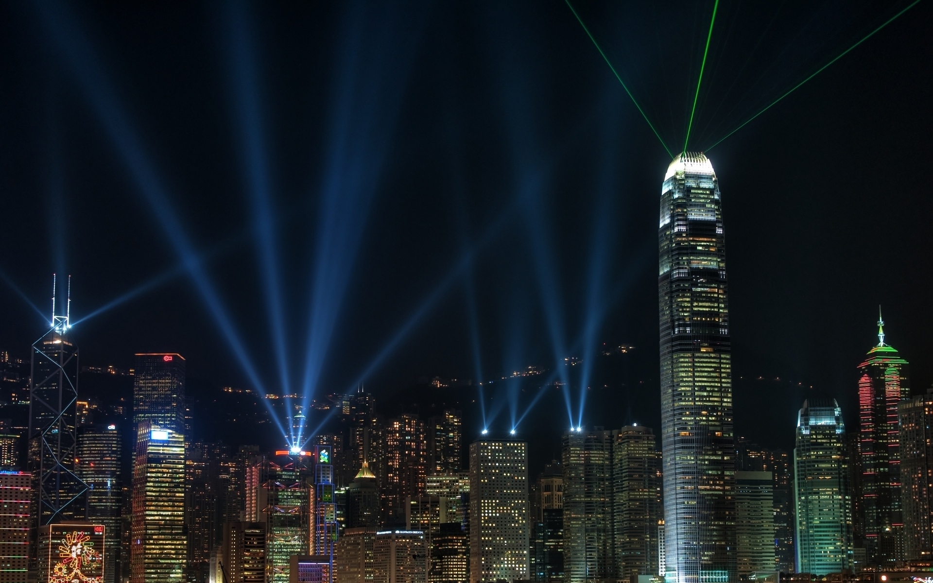 Картинки Китай, Гонконг, ночь, мегаполис, здания, огни, небоскребы фото и обои на рабочий стол