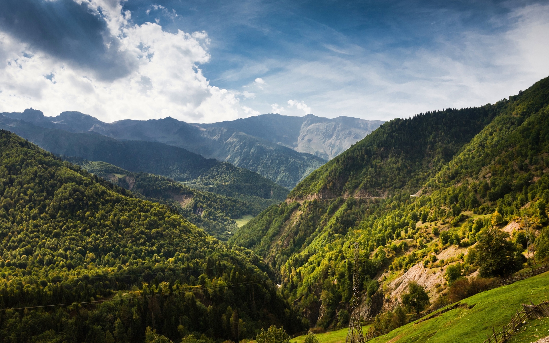 Картинки Горы, деревья, высота, провода, башня, лес фото и обои на рабочий стол