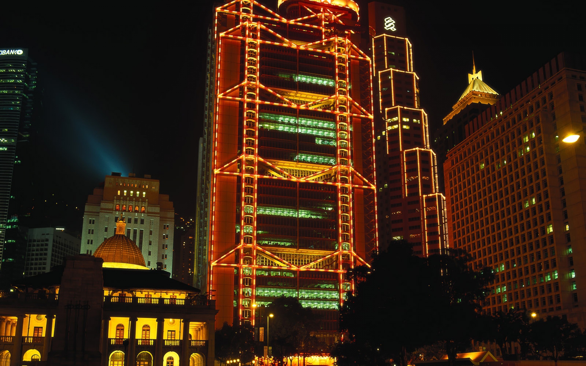 Картинки Hong kong, здание, небоскреб, ночь, огни фото и обои на рабочий стол