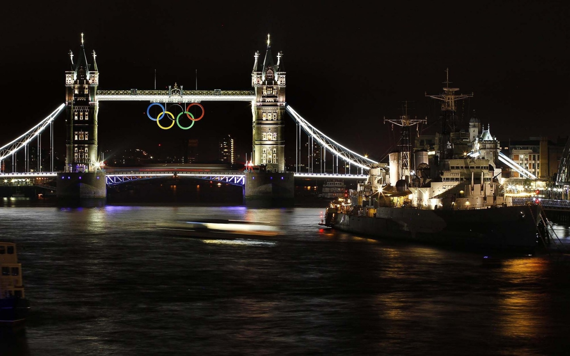 Картинки Лондонский мост, олимпийские кольца, корабль фото и обои на рабочий стол
