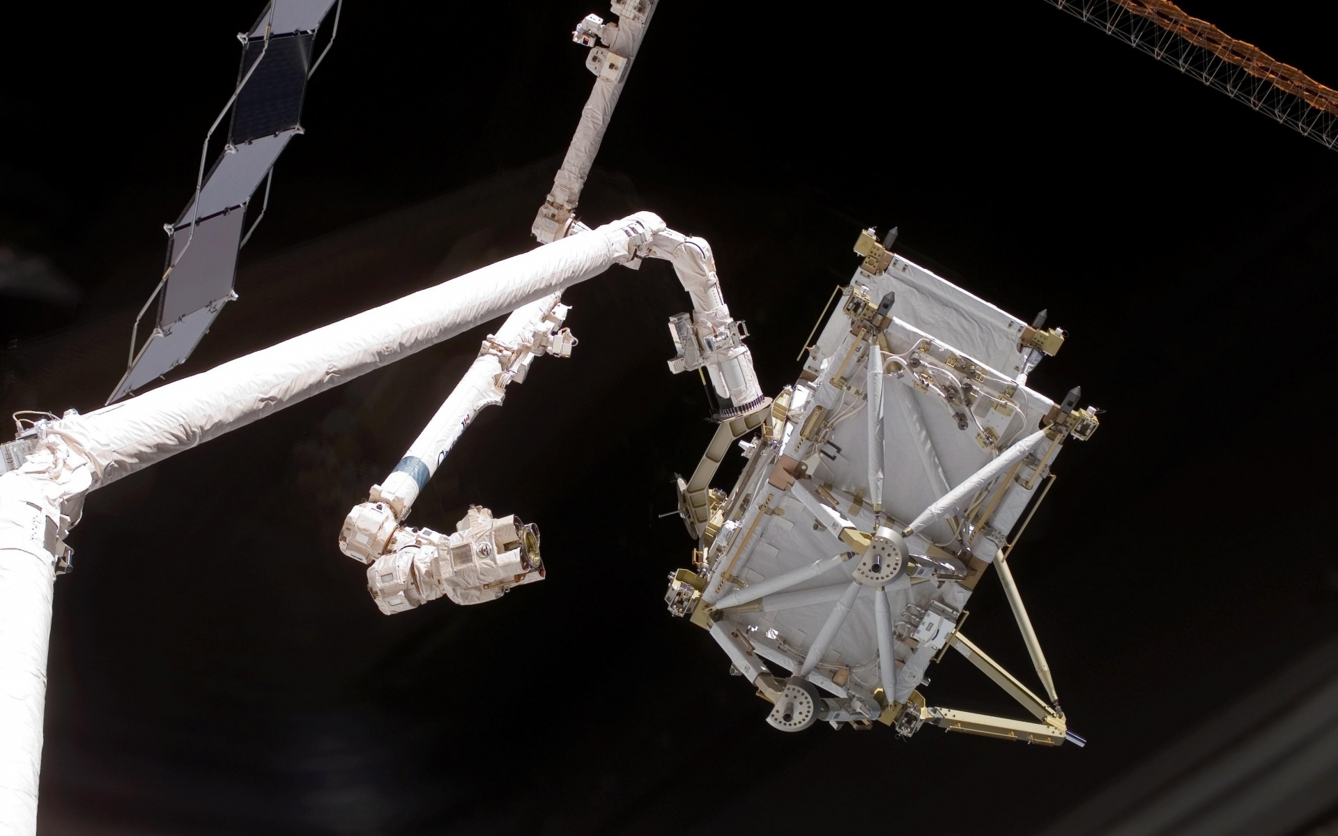 Картинки Станция iss, роботизированная рука, космос фото и обои на рабочий стол