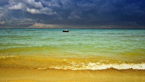 Песок, море, берег, пляж, курорт, облака, небо, горизонт, люди
