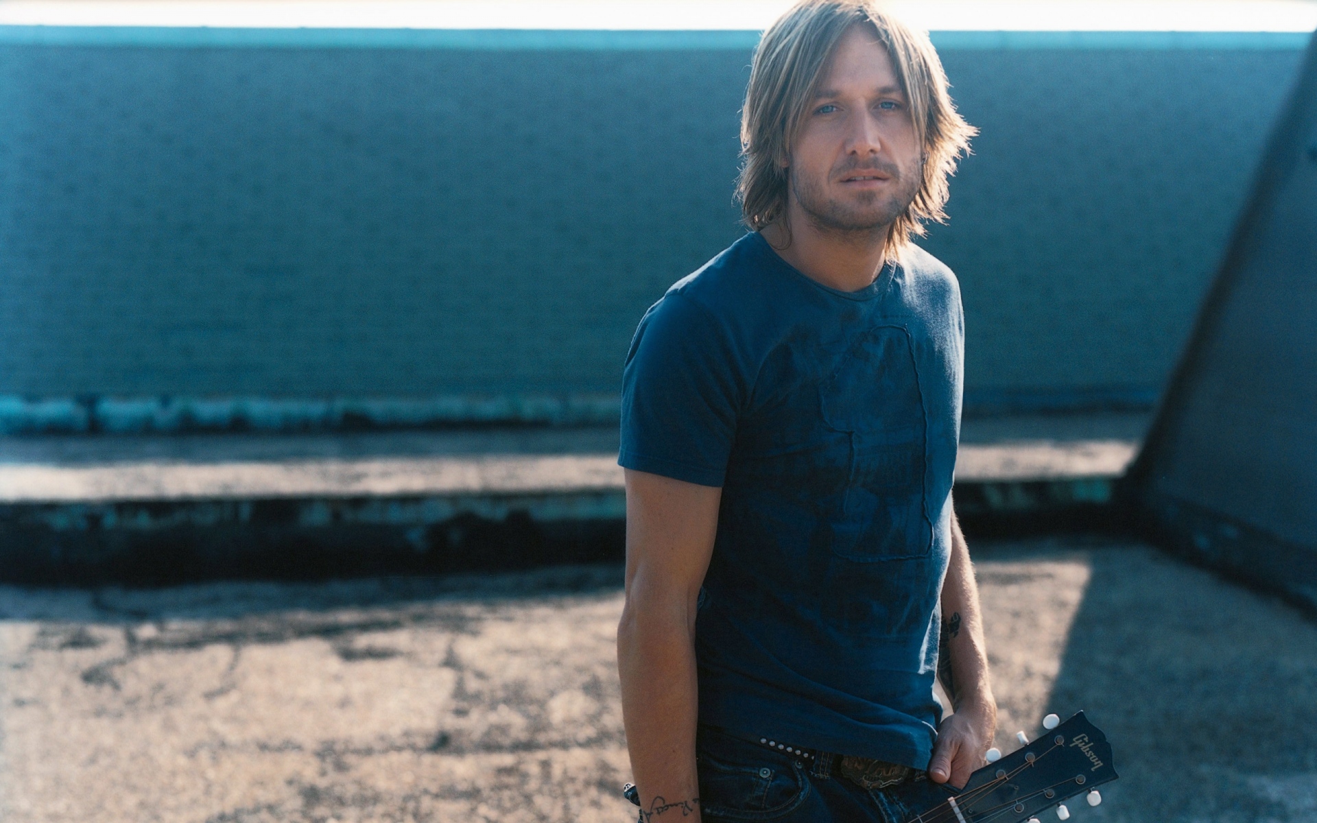 Картинки Keith urban, взгляд, свет, знаменитость фото и обои на рабочий стол