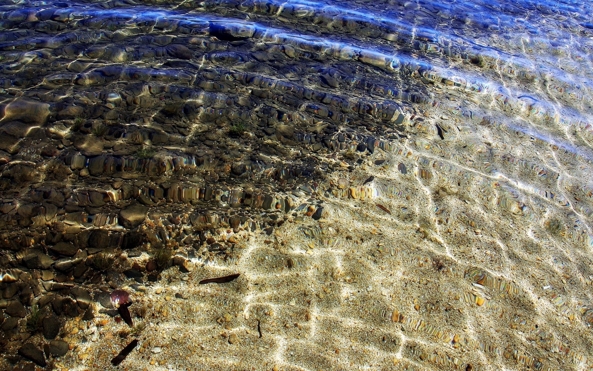 Песок в воде. Дно моря песок. Каменистое дно. Песок на морском дне. Рябь на песке.