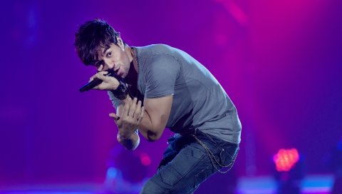 Enrique iglesias, live, микрофон, речь, знаменитость