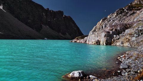 озеро, берег, лазурь, камни, галька, гора