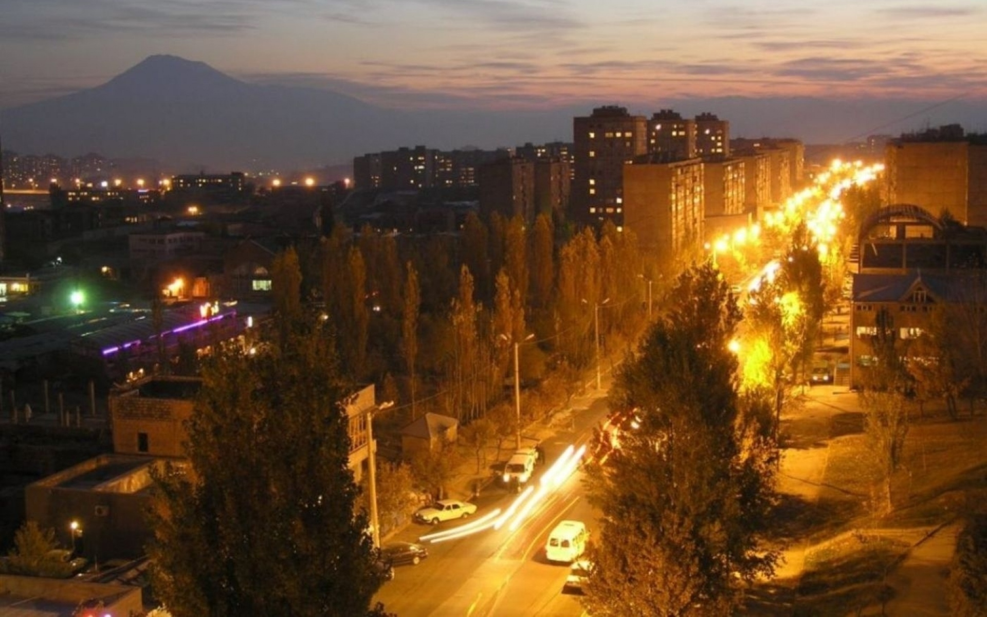 Картинки Армия, ереван, вечер, здания, деревья фото и обои на рабочий стол