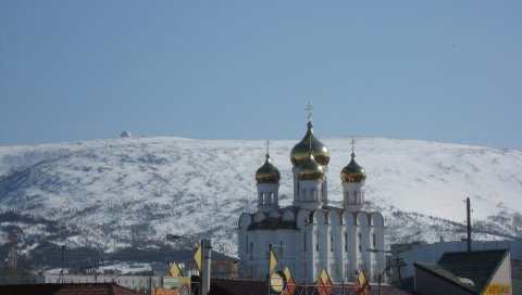 Магадан, собор, святая троица, горы, снег