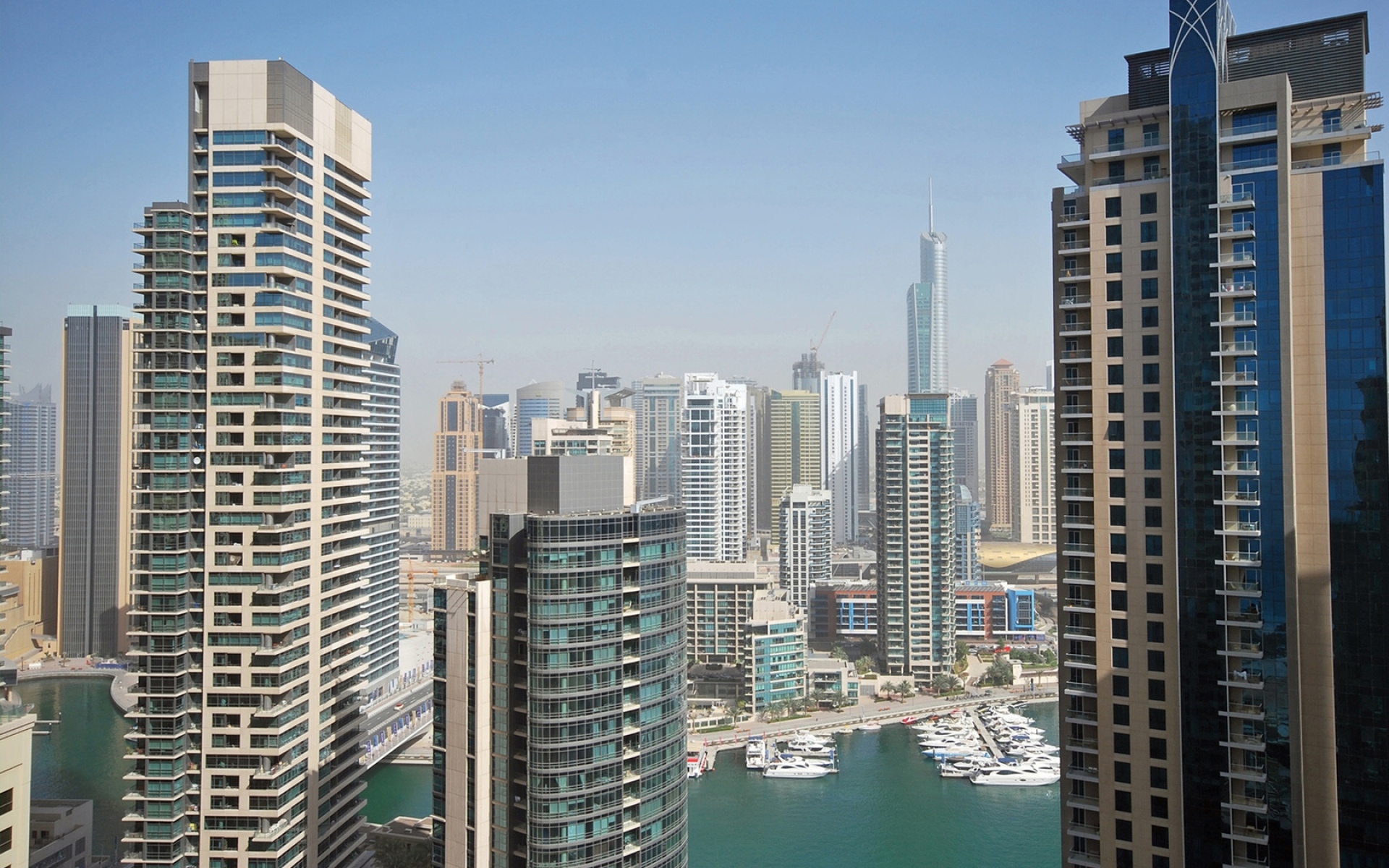 Картинки Дубай, небоскребы, башни, дома, уай, яхты, небо фото и обои на рабочий стол