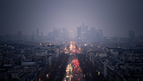 Город, небоскребы, облака, дождь, дорога, автомобили, огни