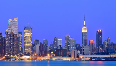 США, Нью-Йорк, мегаполис, здания, небоскребы, вечер, огни, синий, небо, река
