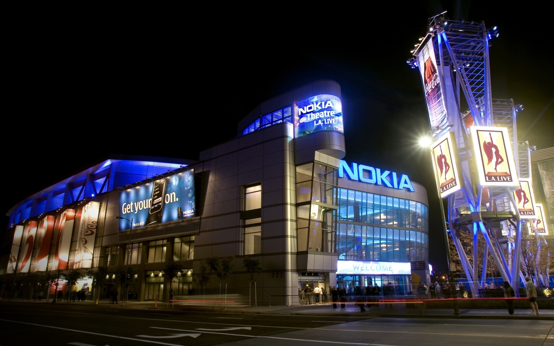 Картинки Los angeles, nokia театр, улица, здание, ночь фото и обои на рабочий стол