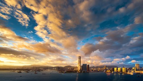 Hong kong, вечер, закат, небо, облака, здания, небоскребы, залив, порт, мегаполис