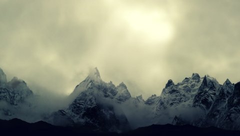 Горы, вершины, снег, ветер, облака, серый, мрачный