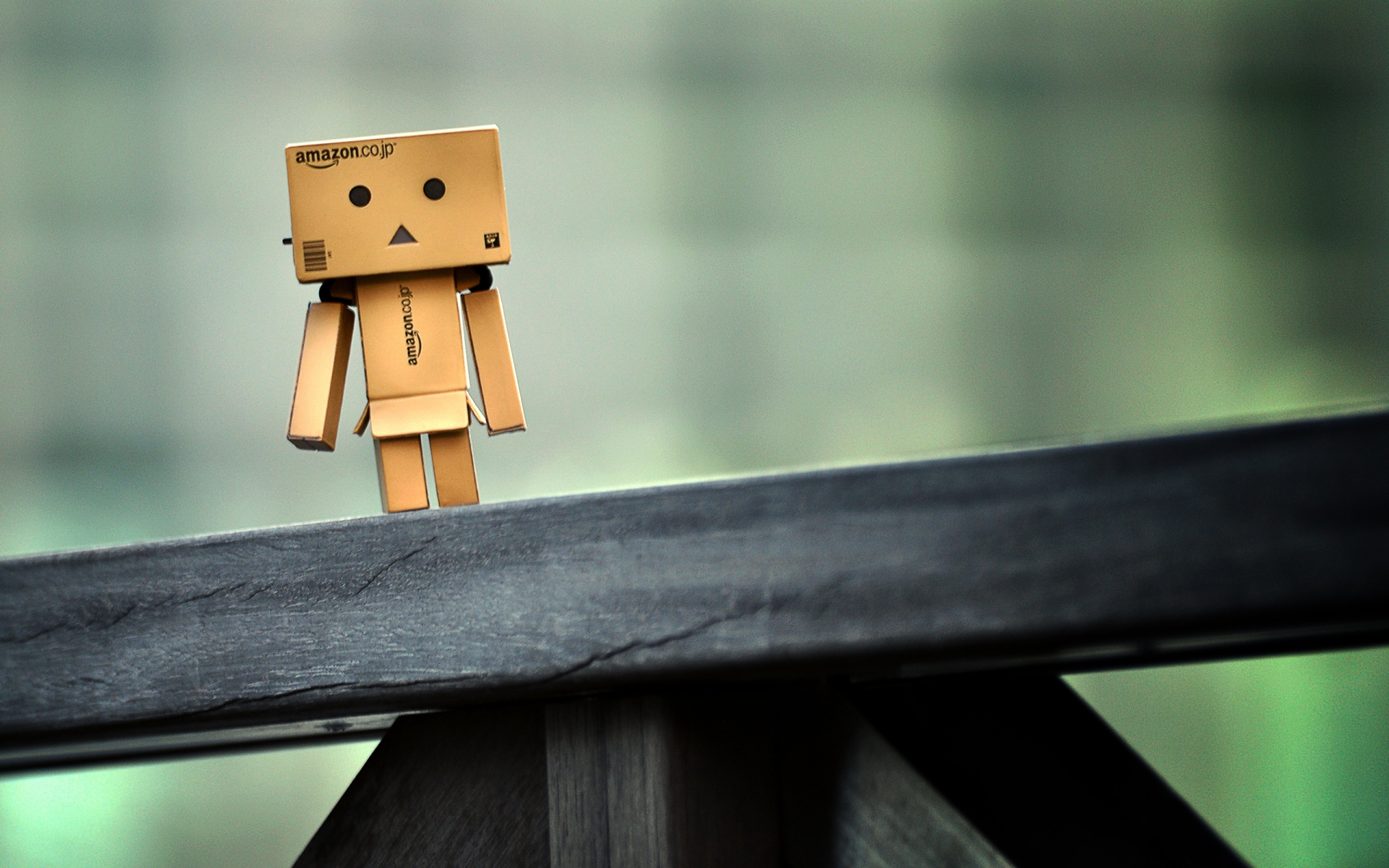 Картинки danboard, перила, подставка, картонный робот фото и обои на рабочий стол