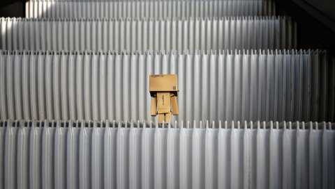 danboard, эскалатор, картонный робот, игрушка, этап