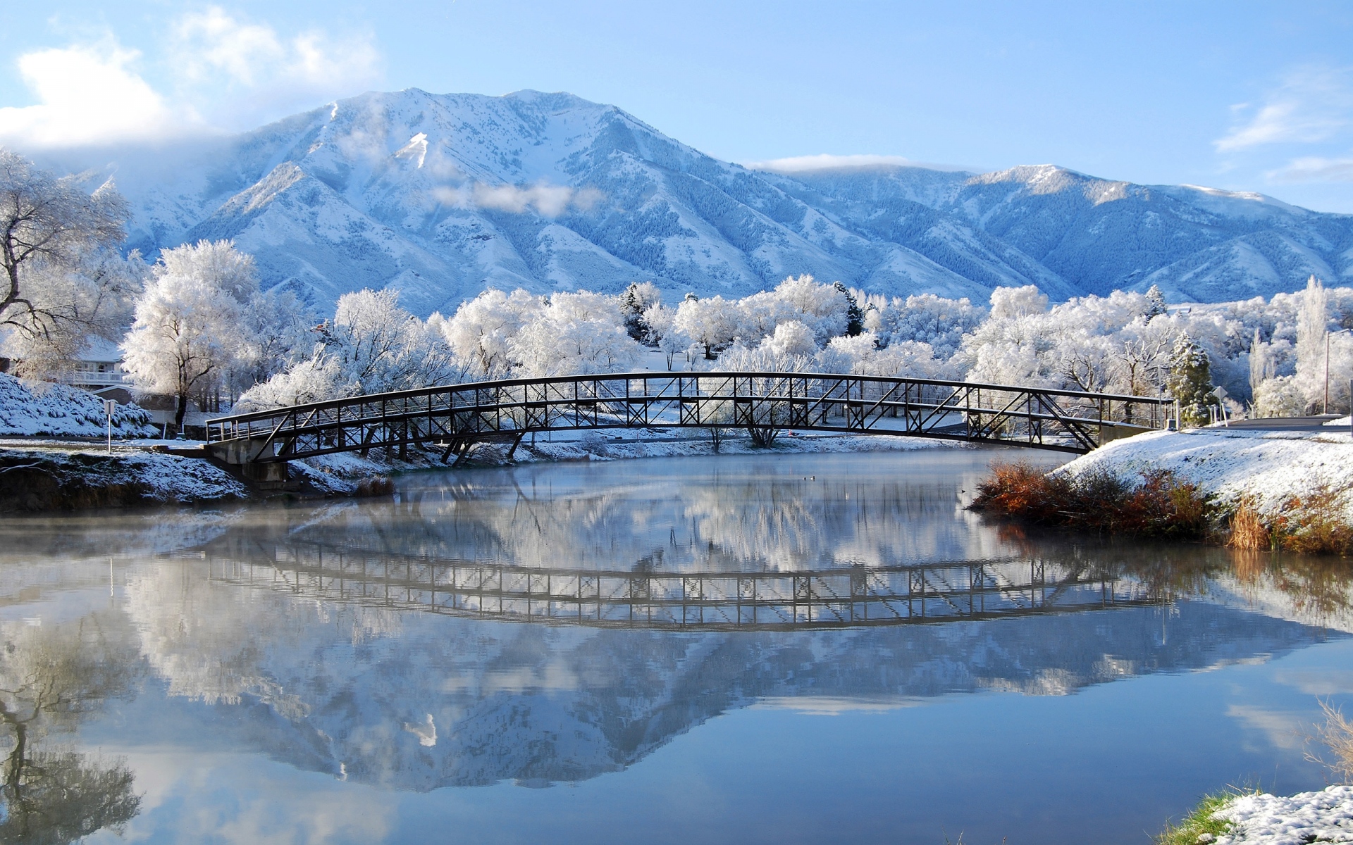 Картинки Мост, река, отражение, деревья, иней, мороз, свежесть фото и обои на рабочий стол