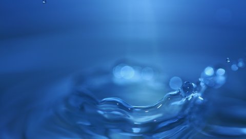 Вода, спрей, круги, всплеск