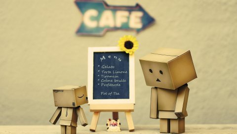 Danboard, пар, картонный робот, кафе, настроение