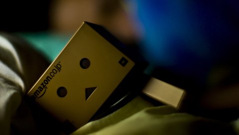Danboard, коробки, робот, одеяло,