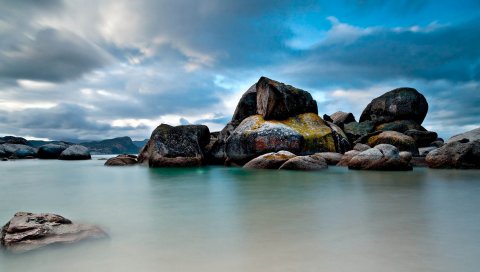 Камни, валуны, море