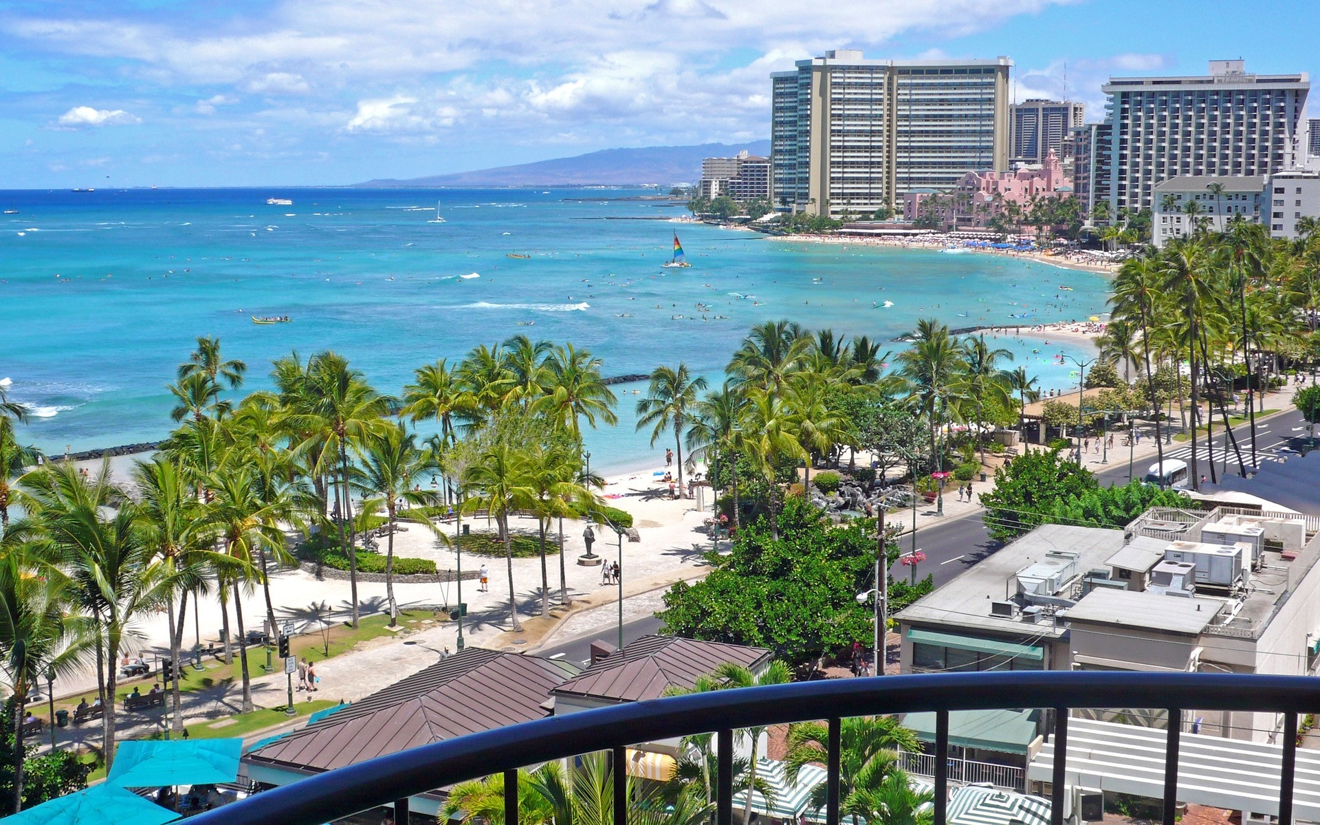 Картинки Honolulu hawaii beach, США, пальмы, океан, море, фото и обои на рабочий стол