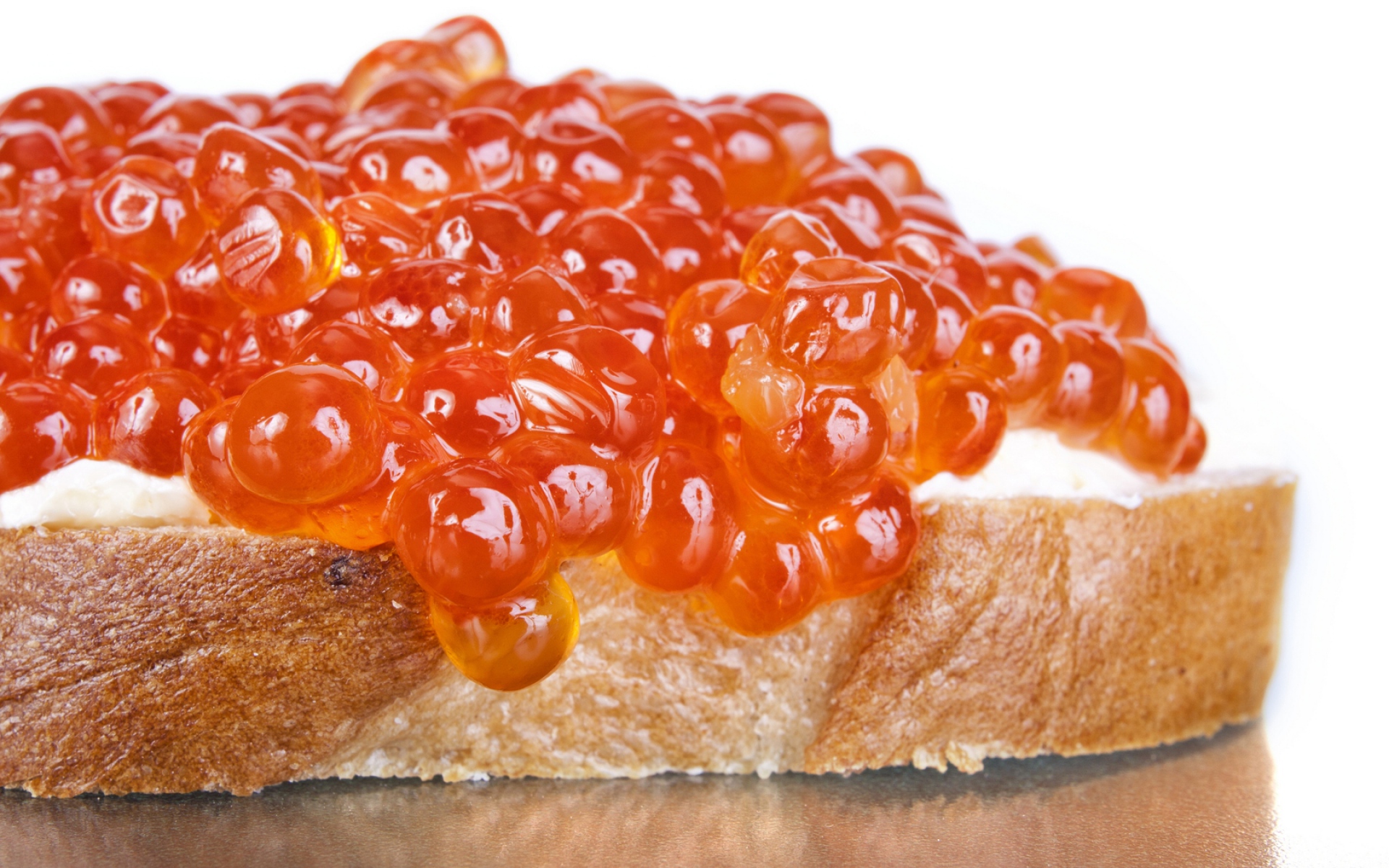 Картинки Икра, длинный хлеб, масло, сэндвич, макро фото и обои на рабочий стол