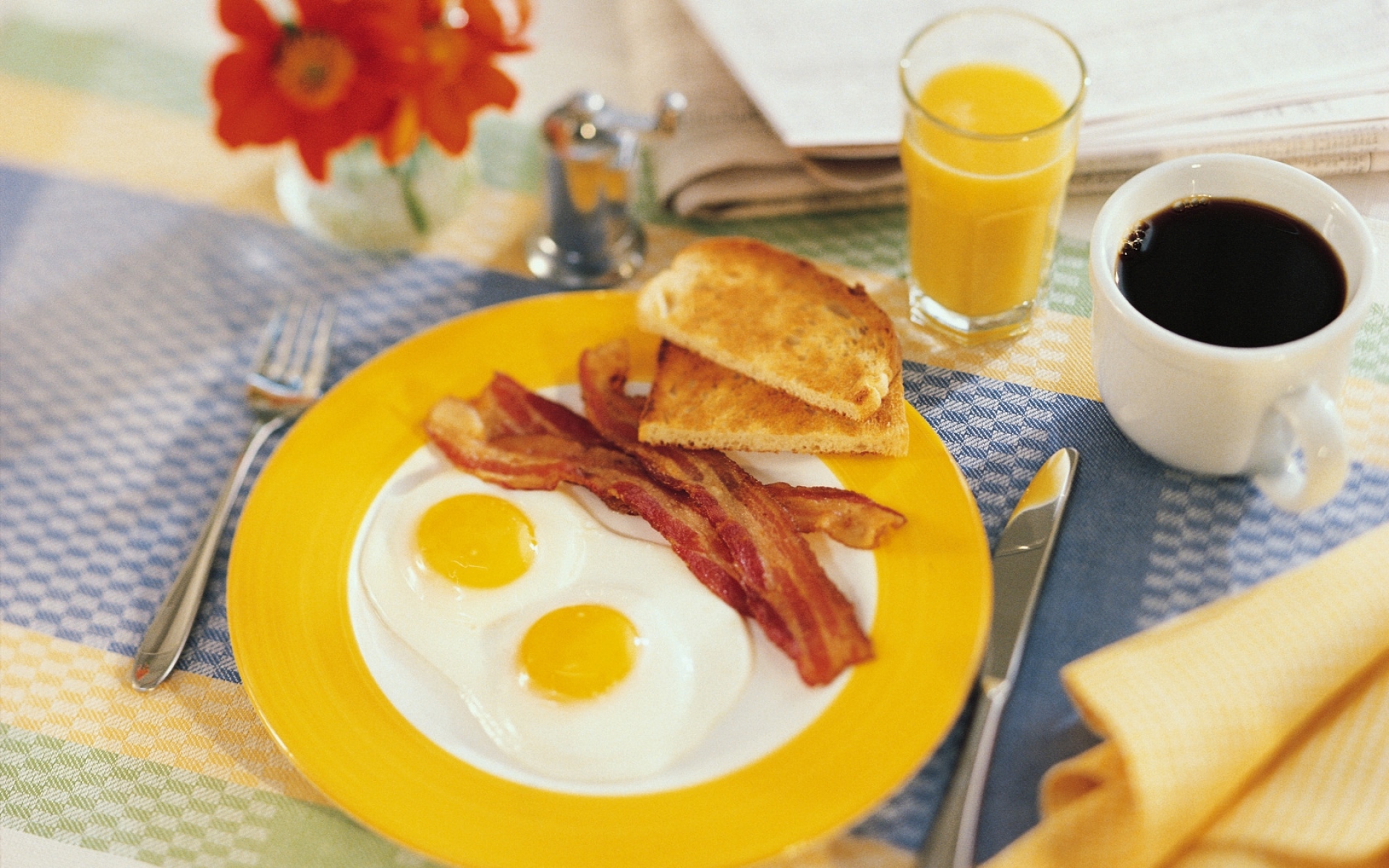 Картинки Яйца, кофе, сок, бекон, яичница, завтрак фото и обои на рабочий стол