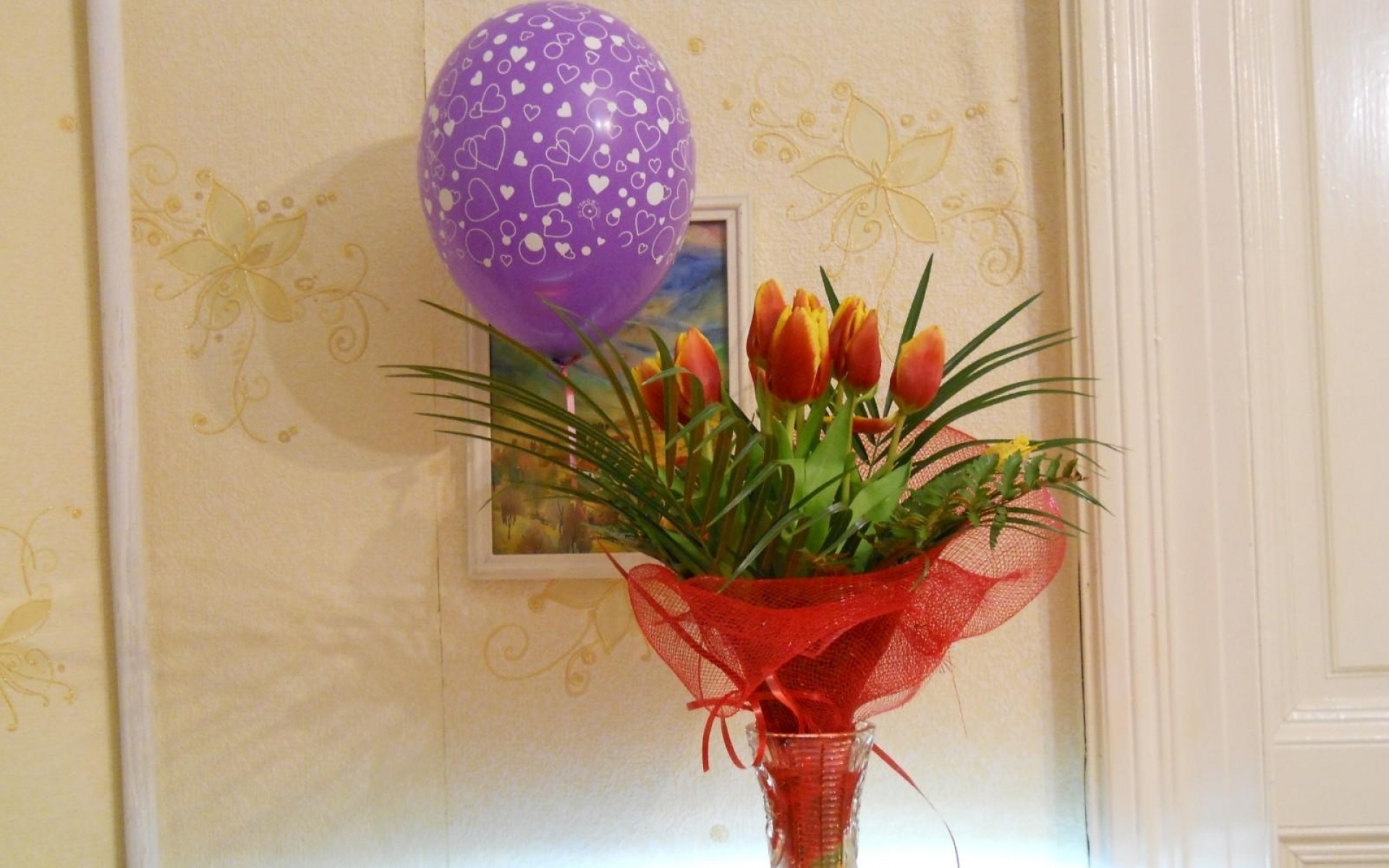 Картинки Тюльпаны, цветы, букет, украшение, мяч фото и обои на рабочий стол