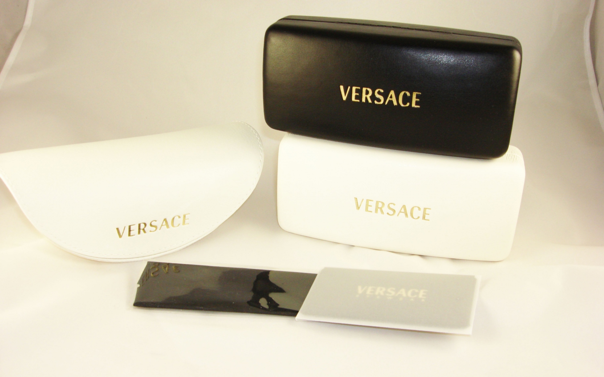 Картинки Versace, аксессуары, бренд фото и обои на рабочий стол