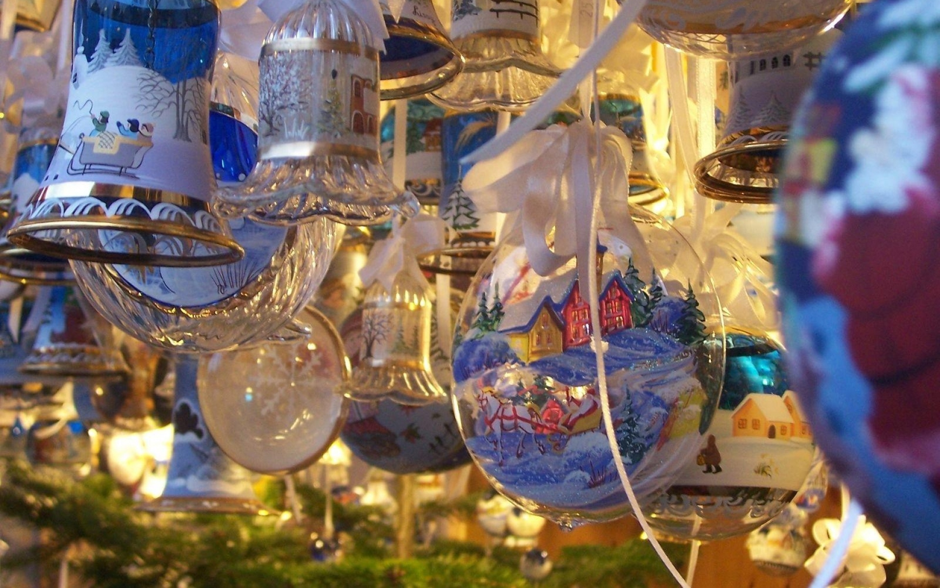 Картинки Колокольчики, рождественские украшения, воздушные шары, картины, ленты, красивые фото и обои на рабочий стол