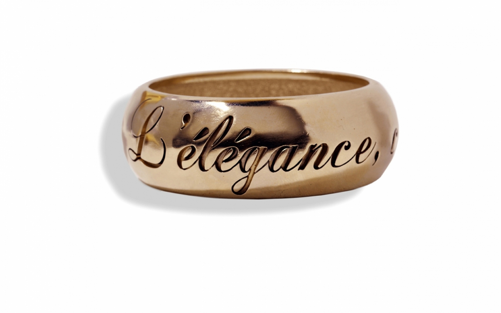 Картинки Chanel, ring, gold jewelry фото и обои на рабочий стол