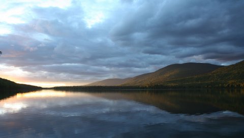 Озеро, вода, гладкая поверхность, рябь, отражение, вечер, облака