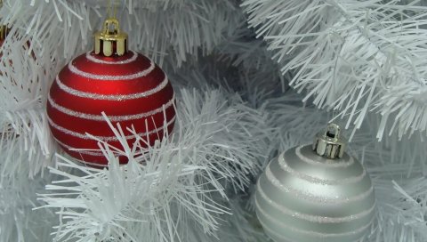 Рождественские украшения, воздушные шары, пар, ветки, дерево, макро