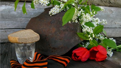 Может 9, праздник, память, цветы, хлеб, стекло, лента Сент Джордж