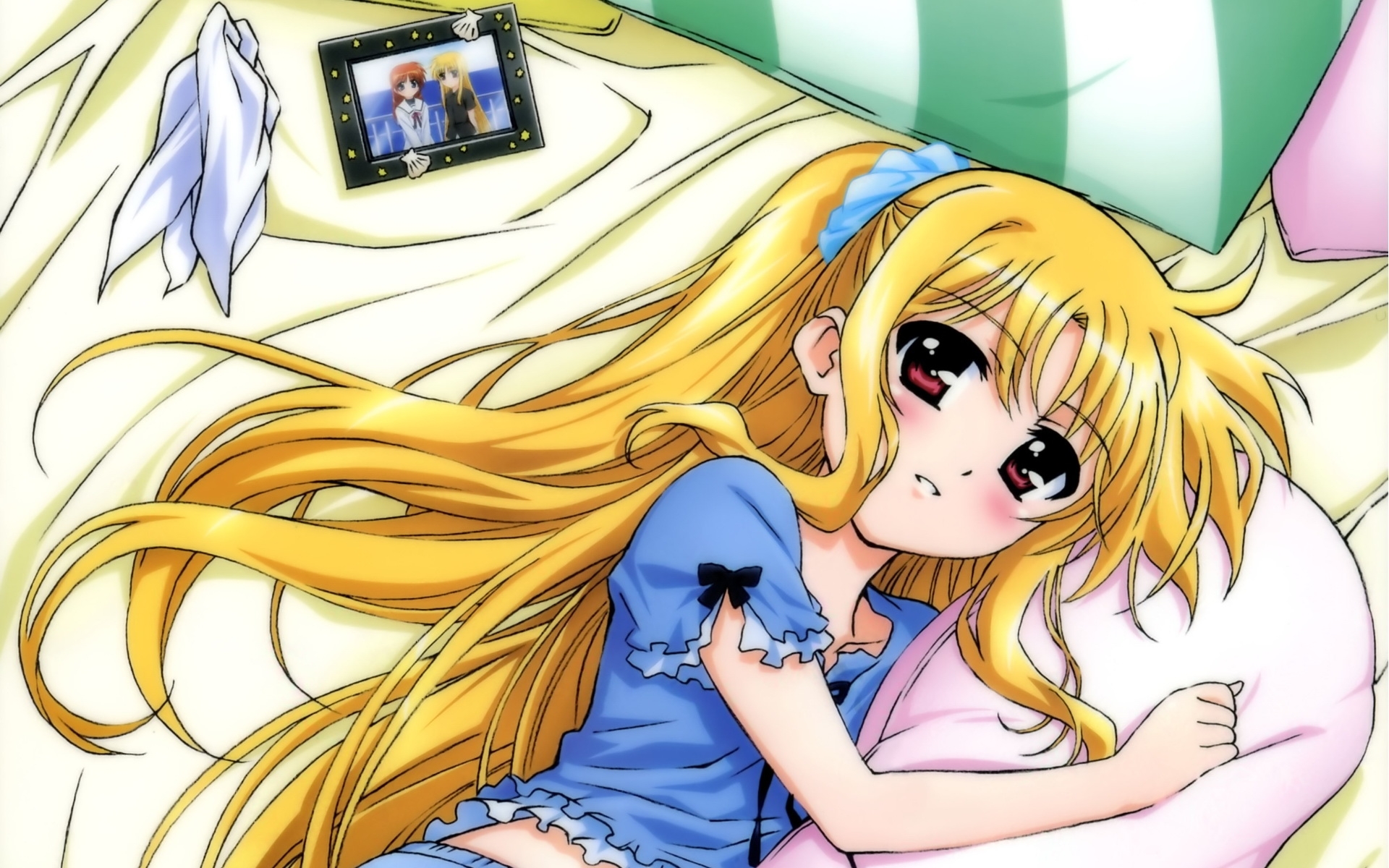 Картинки Mahou shoujo лирическая nanoha, девушка, блондинка, кровать, фото фото и обои на рабочий стол