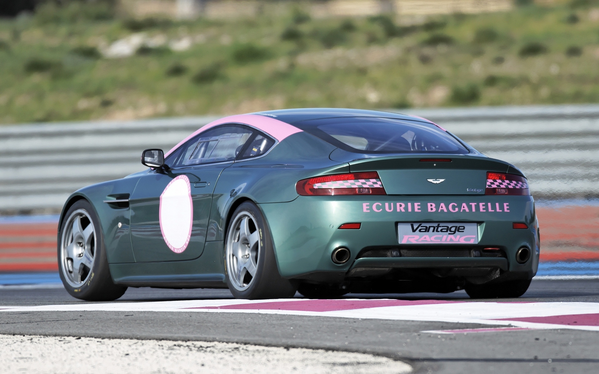 Aston Martin v8 Vantage 2007