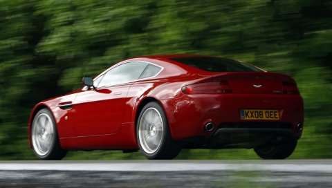Aston martin, v8, vantage, 2008, красный, вид сбоку, деревья
