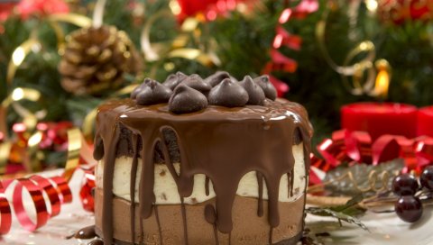 Десерты, рождество, шоколад и сливочный торт, подарки