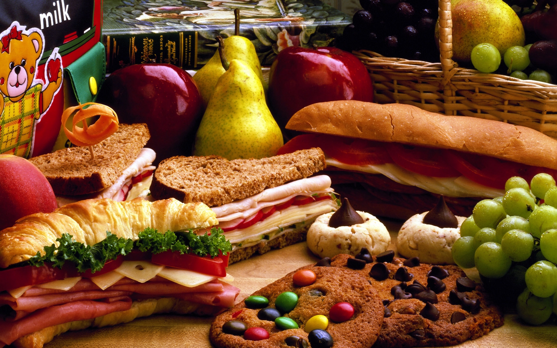 Картинки Пикник-ланчи, сэндвичи, фрукты, печенье фото и обои на рабочий стол