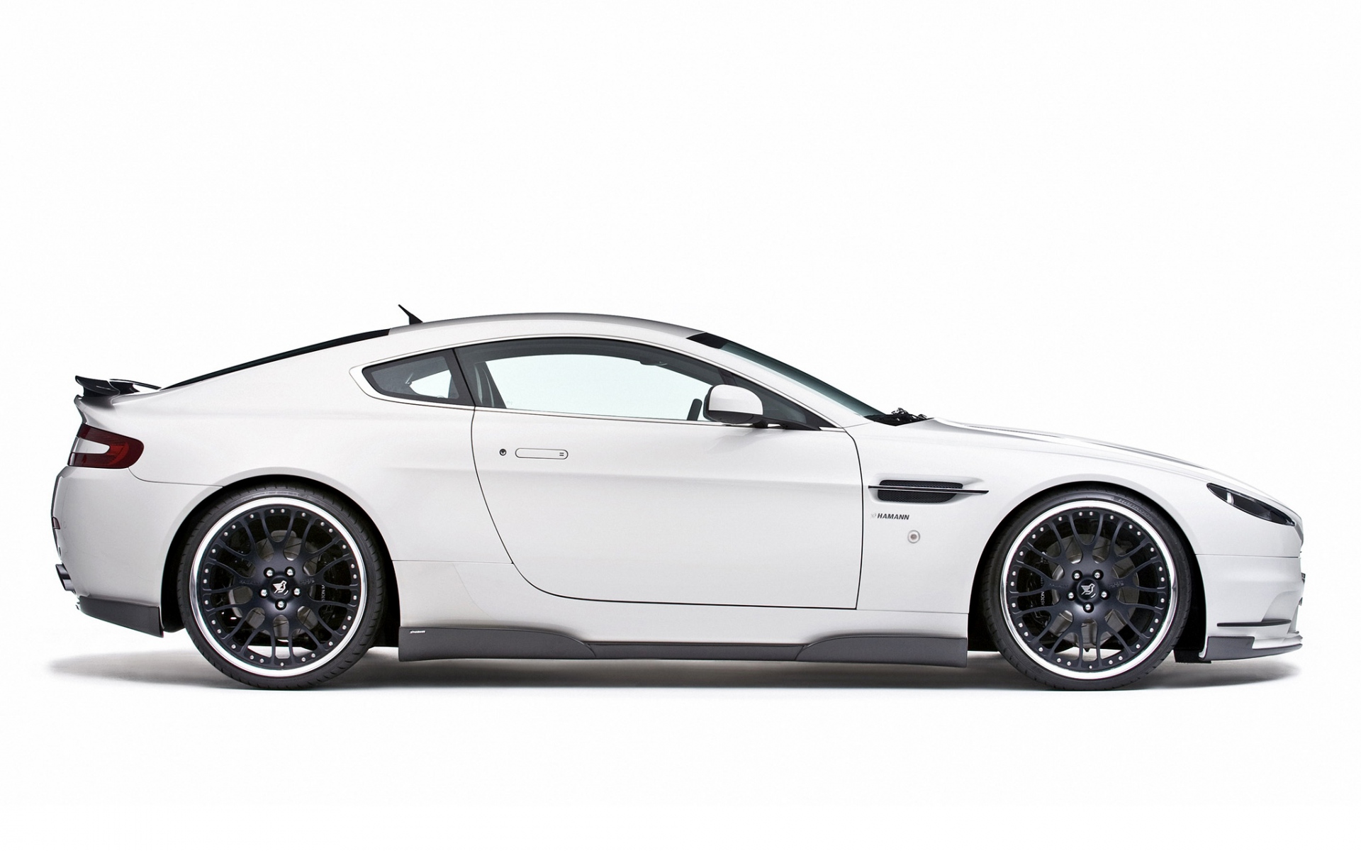 Картинки Aston martin, v8, vantage, 2008, белый, вид сбоку, стиль фото и обои на рабочий стол