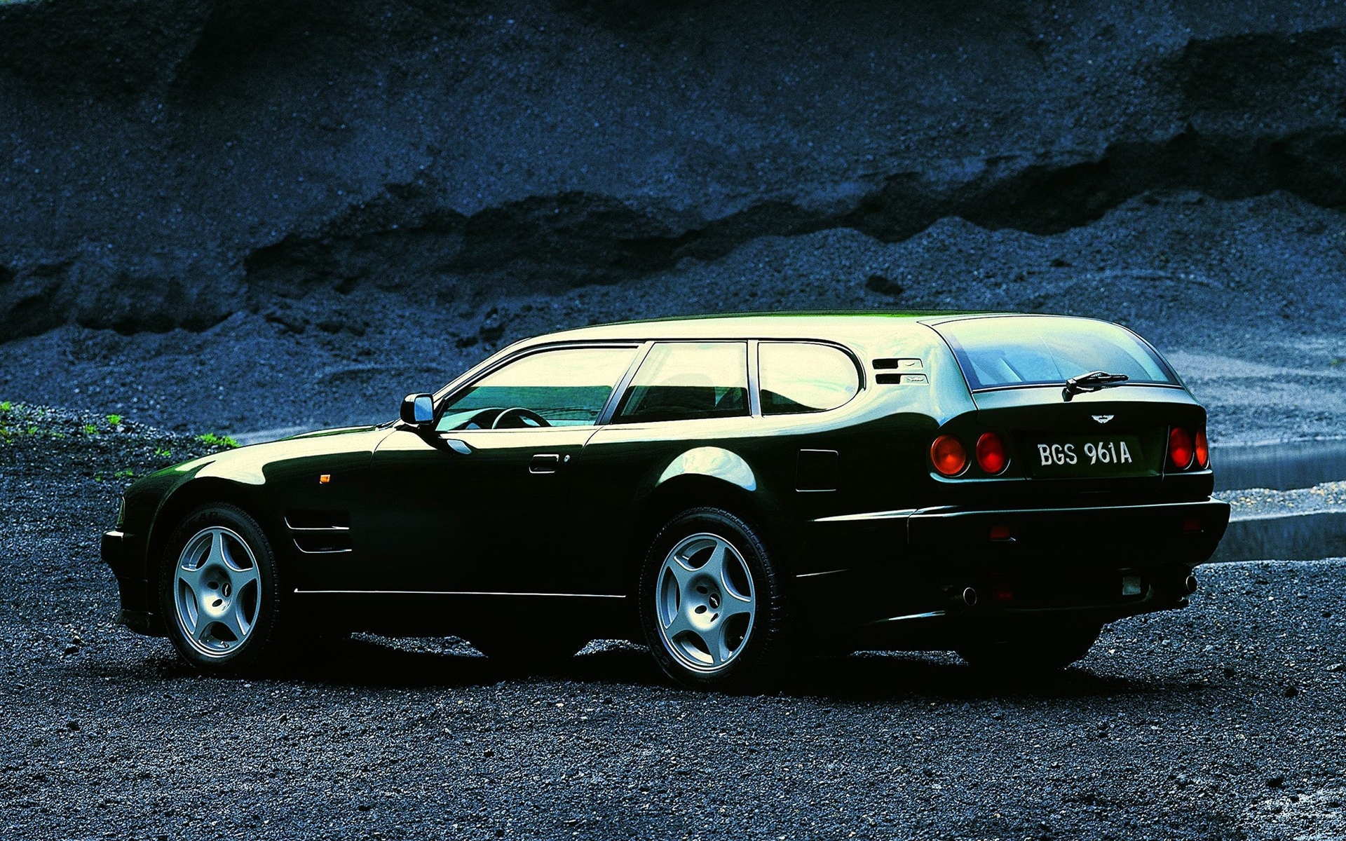 Картинки Aston martin, v8, vantage, v600, 1999, черный, вид сбоку, стиль, авто фото и обои на рабочий стол