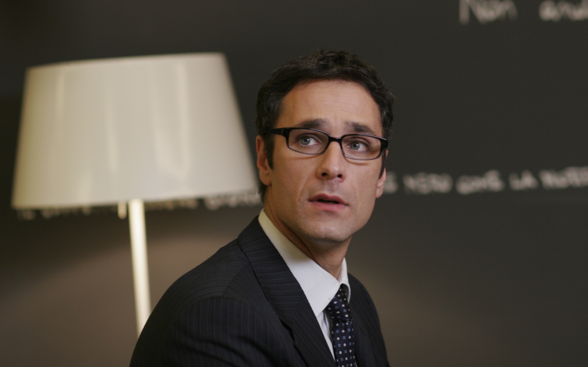 Картинки Raoul bova, темноволосый, мужчина, очки, глаза фото и обои на рабочий стол