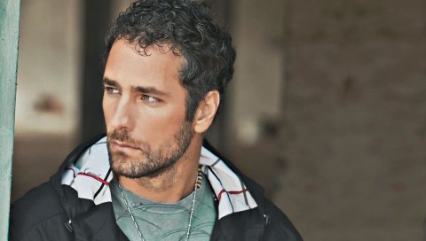 Raoul bova, брюнетка, мужчина, борода, глаза, ожидание