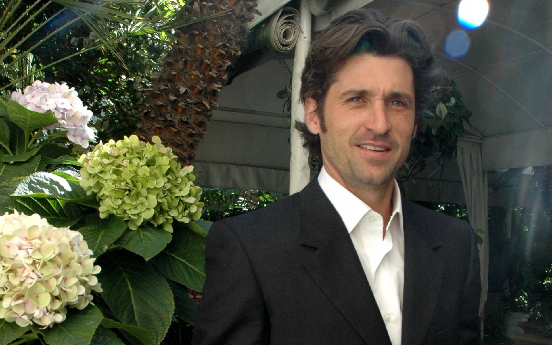Картинки Patrick dempsey, брюнетка, куртка, рубашка, улыбка фото и обои на рабочий стол
