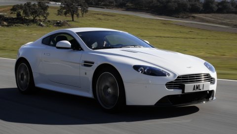 Aston martin, v8, vantage, 2011, белый, вид сбоку, скорость, гора