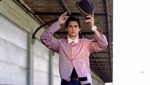Milo ventimiglia, брюнетка, рубашка, руки, шляпа, магия