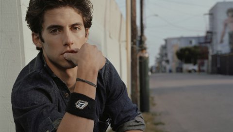 Milo ventimiglia, брюнетка, руки, часы, повязка