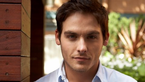 Kevin zegers, брюнетка, лицо, рубашка, взгляд
