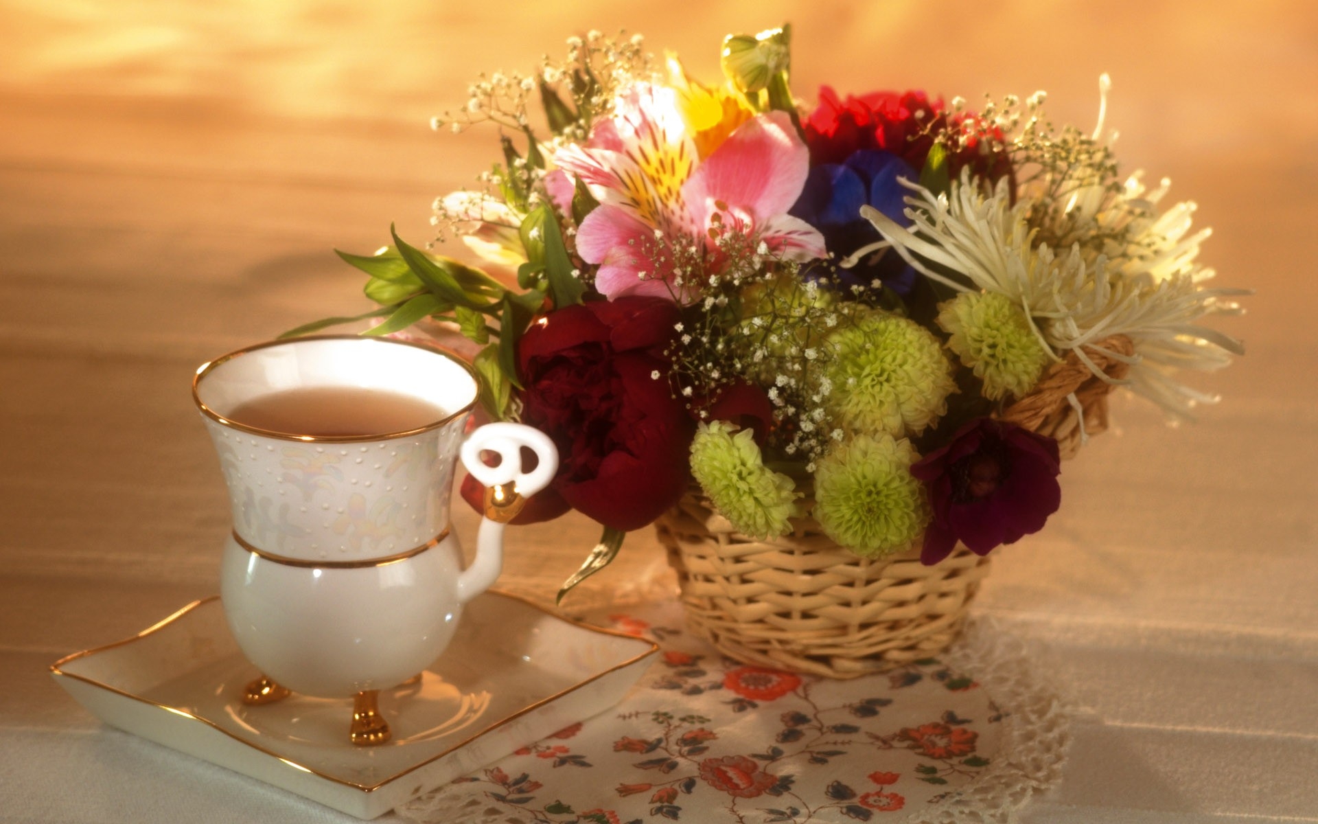 Картинки Пионы, лилии, хризантемы, цветы, цветок, чай, ткань фото и обои на рабочий стол